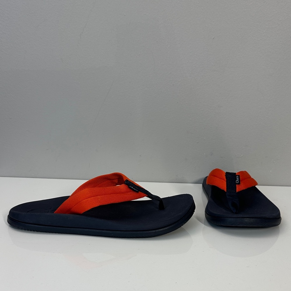 Chaco Chillos Navy/Orange Thong Sandals Size 7